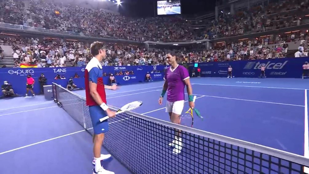 赛场上重新 赛场上重新